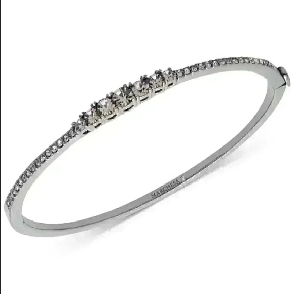Marchesa new Hematite-tone Crystal Bracelet - Picture 1 of 8